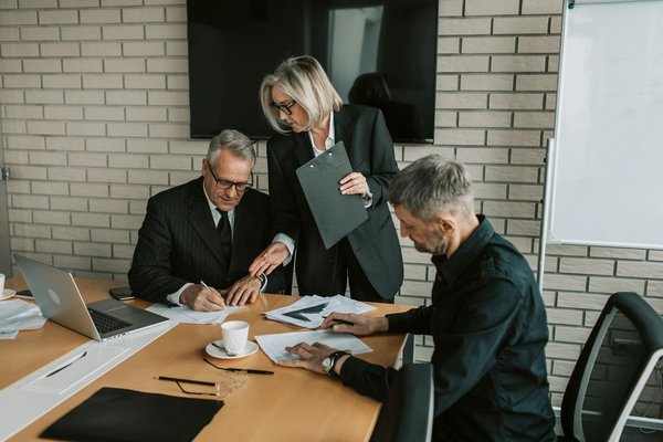 Découvrez le team building artistique à lyon : créativité et collaboration